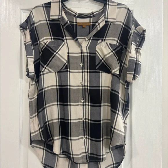 Jack’s Girlfriend Black and Ivory Plaid Button Up Cap Sleeve Casual Shirt, M - Picture 5 of 6